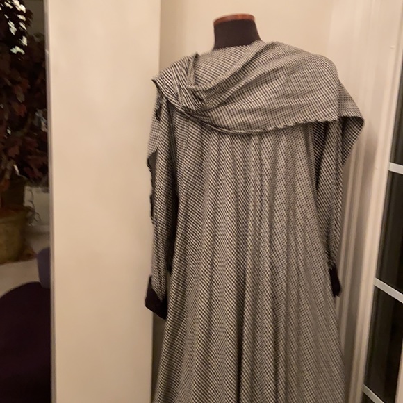 2 In 1 Custom Made Dress/Cape - Picture 3 of 16